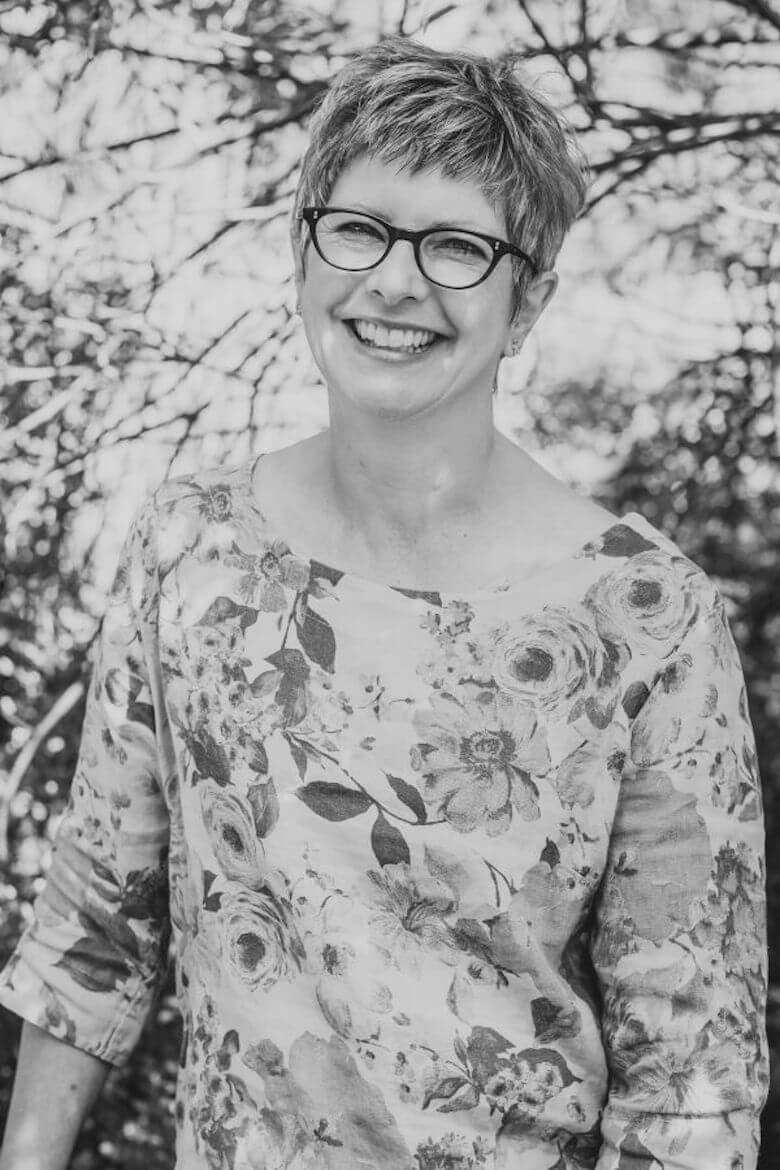 Sarah Thayer Sarah Thayer - slow living life coach
