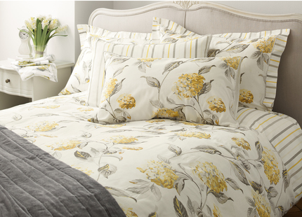 floral bed linen bedroom design